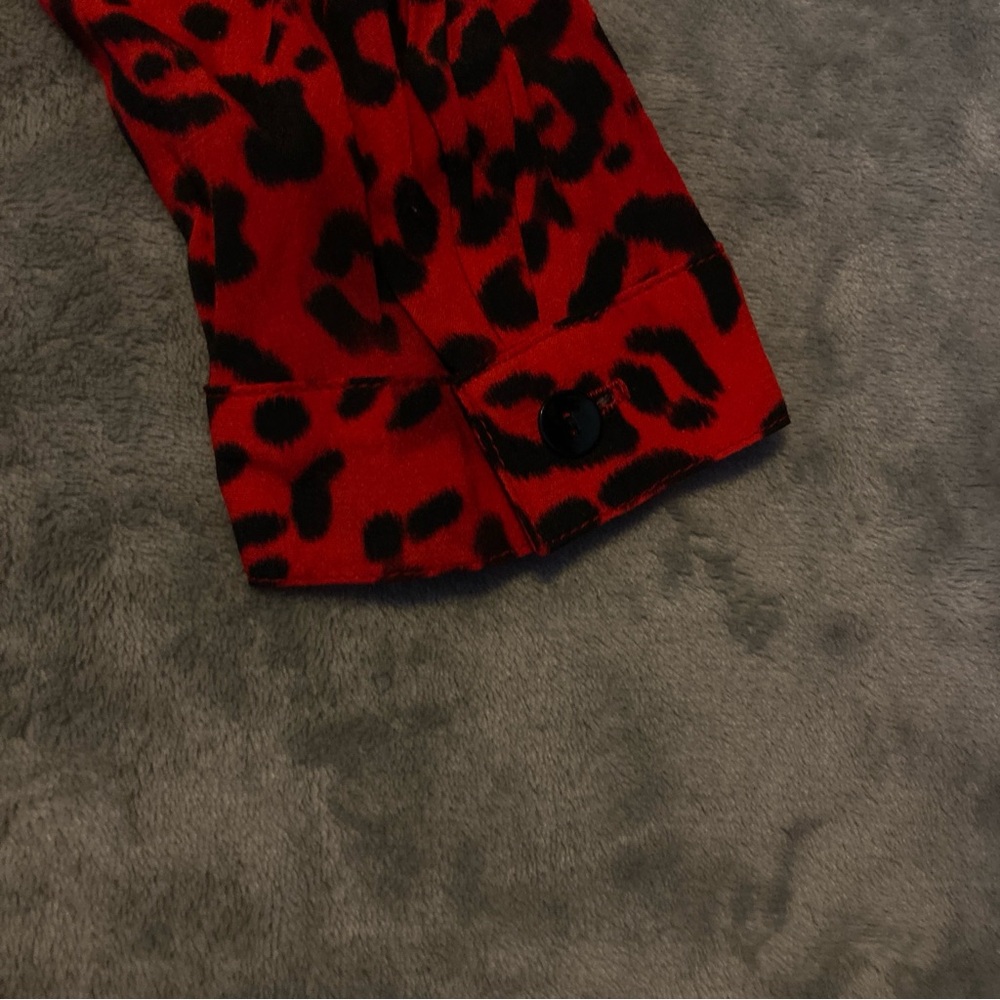 Karen Kane Red and Black Leopard Print Blouse - Picture 13 of 15